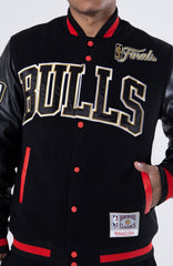 Mitchell and Ness Chaqueta Champs Hombre Chicago Bulls - NBA Store Chile